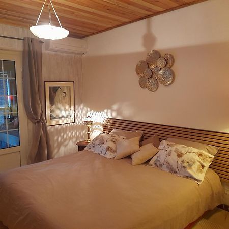 Bed and Breakfast Le Val Rambaud Saint-Denis Exterior foto
